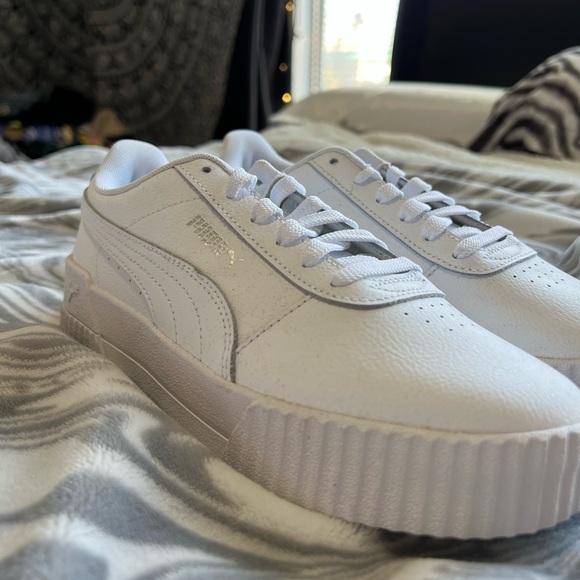 Puma Sneakers - Picture 2 of 3